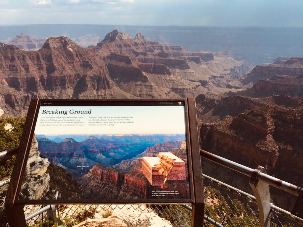 imagem de um ponto turistico de visualizacao no grande canyon national park north rim