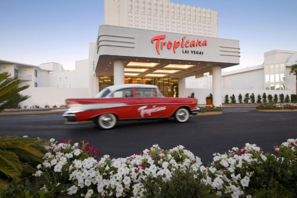 hotel tropicana foi vendido eu na gringa conta os detalhes